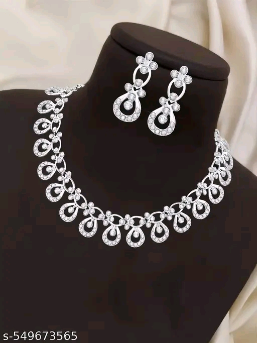 Silver plated necklace