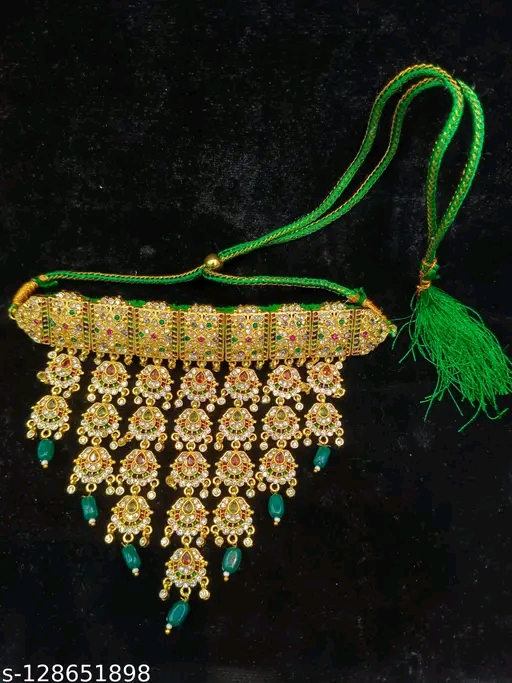 Gola plated nackless