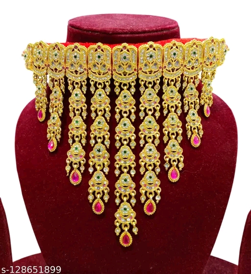 Gola plated nackless