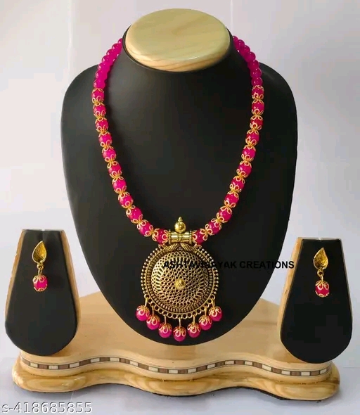 Stones Beats jewellery set