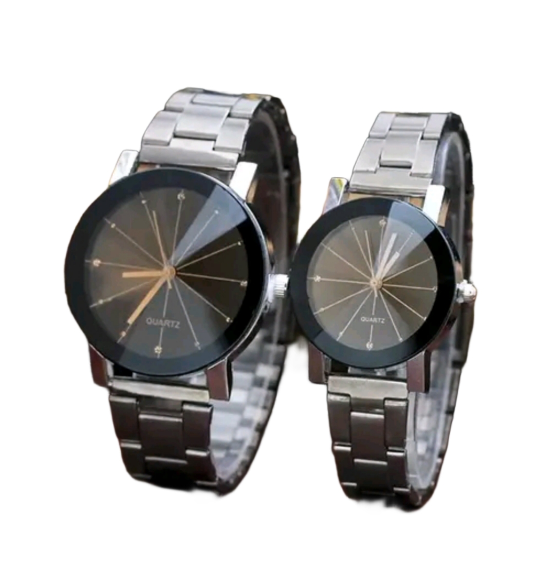 Analog couple watch